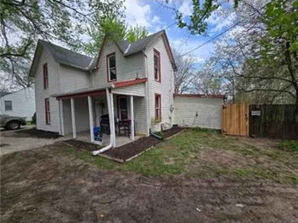 1001 S Main St, Holden, MO 64040