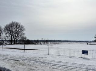 39673 82nd Ave, Decatur, MI 49045