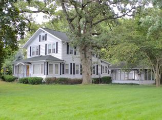 4410 Lakewood Rd, McHenry, IL 60050