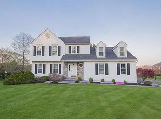 6 Rivendell Ct, Hockessin, DE 19707