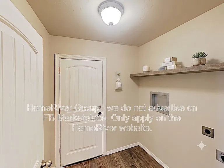 124 Saint Charles Way — Photo 13
