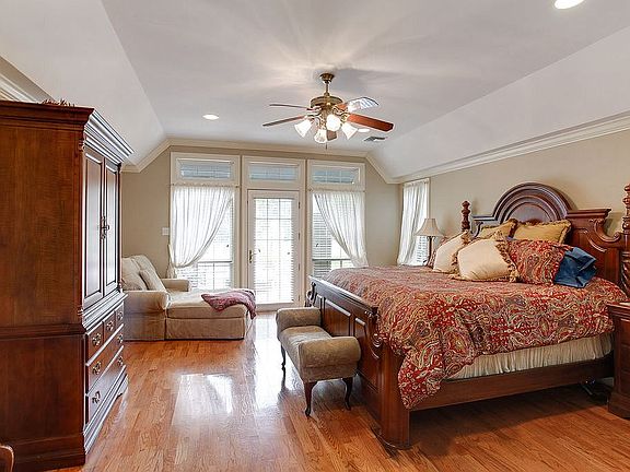 5th image of 36 Muirfield Dr