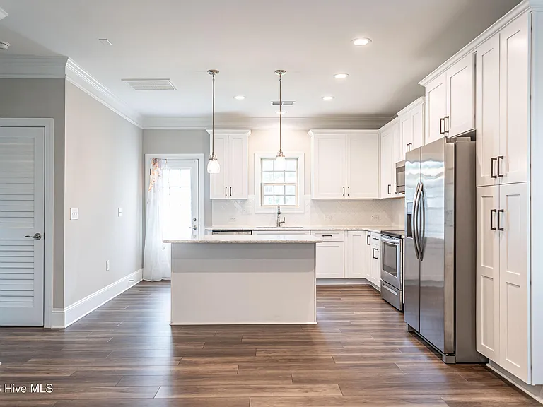 315 Mashie Ct — Photo 16