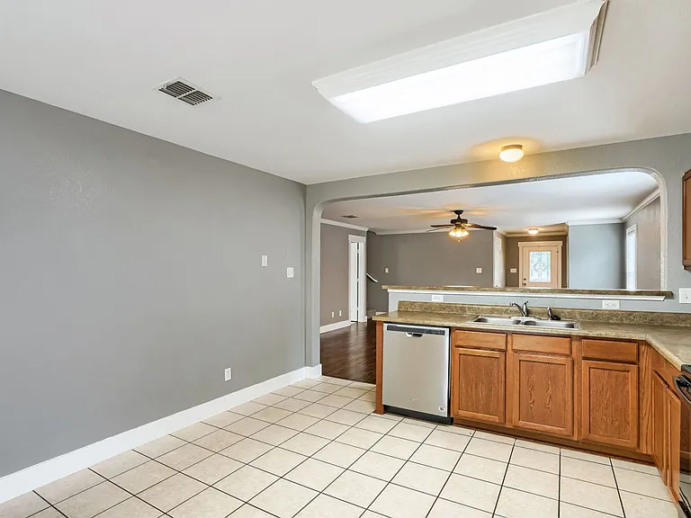 25251 Cambridge Wl — Photo 11