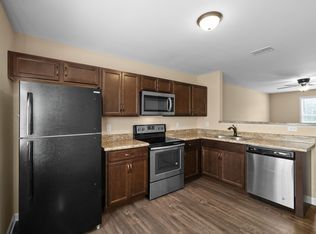 618 Appleton Dr #B, Clarksville, TN 37042