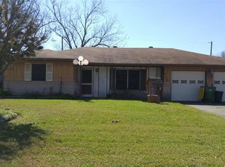 715 Lloyd Dr, Baytown, TX 77521