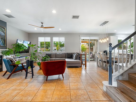 4th image of 282 Paseo Vista Cir