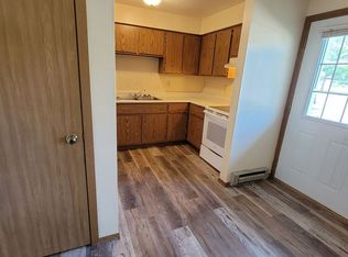 542 E Bronson Rd APT 3, Seymour, WI 54165