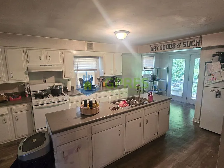 417 Vogel Dr — Photo 6