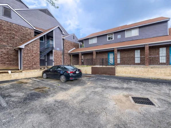 1840 Burton Dr APT 144, Austin, TX 78741
