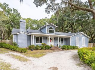 55 Miller Dr E, Beaufort, SC 29907