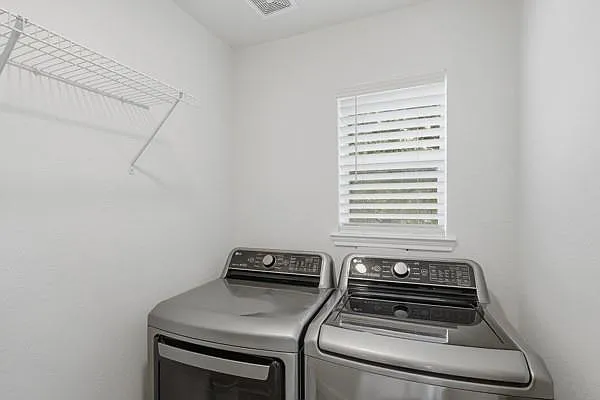 11210 Log Cabin Ln — Photo 24