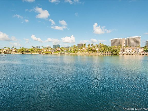 2nd image of 9721 E Bay Harbor Dr APT 3D