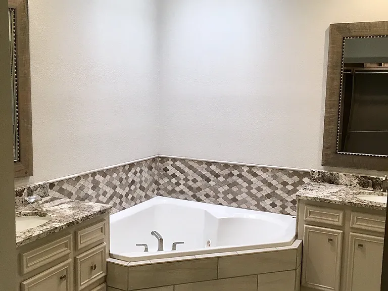8306 Elkhart Ave — Photo 13