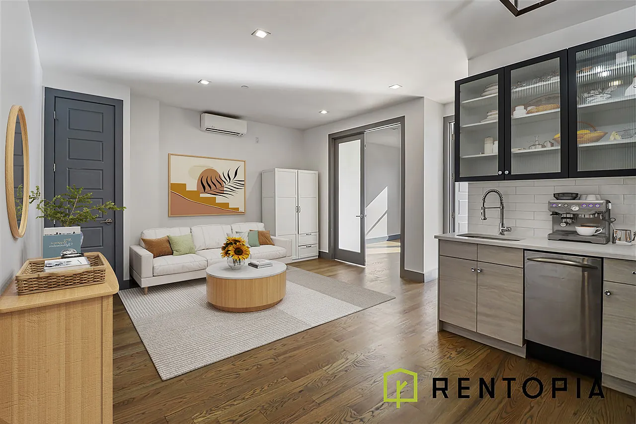 855 De Kalb Avenue — Photo 1
