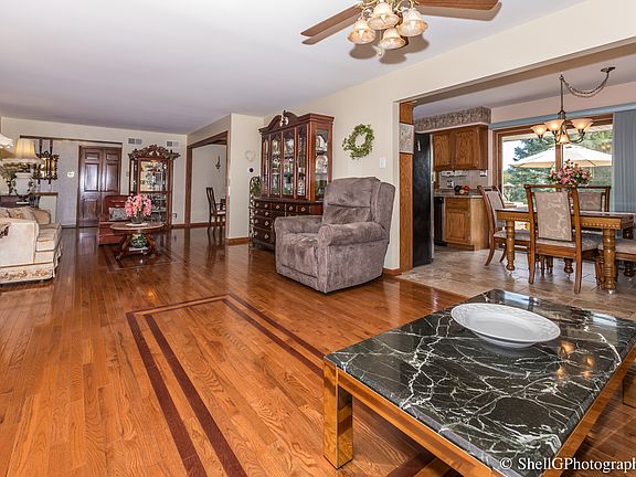5th image of 131 Luther Ln