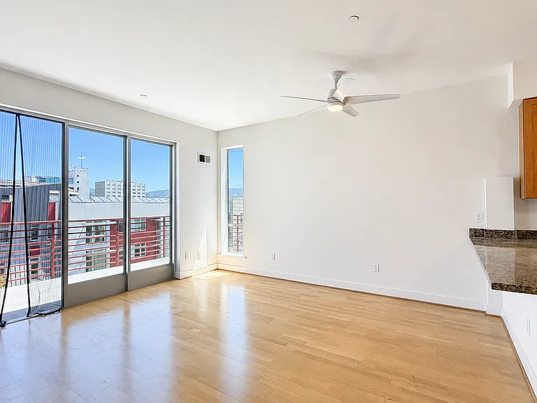 1020 Jackson St #606 — Photo 7