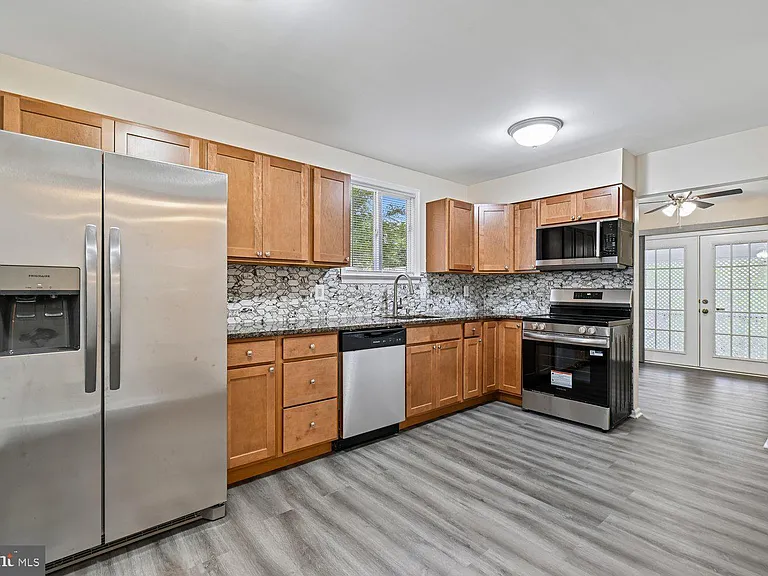 8805 Bolero Ct — Photo 10