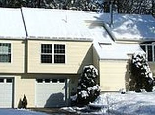 28 Forest Rd, Hudson, NH 03051