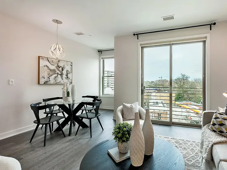 1350 Maryland Ave NE #401 — Photo 13