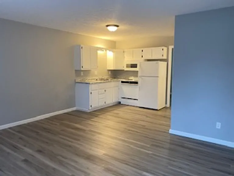 1736 Hitching Post Ln — Photo 12