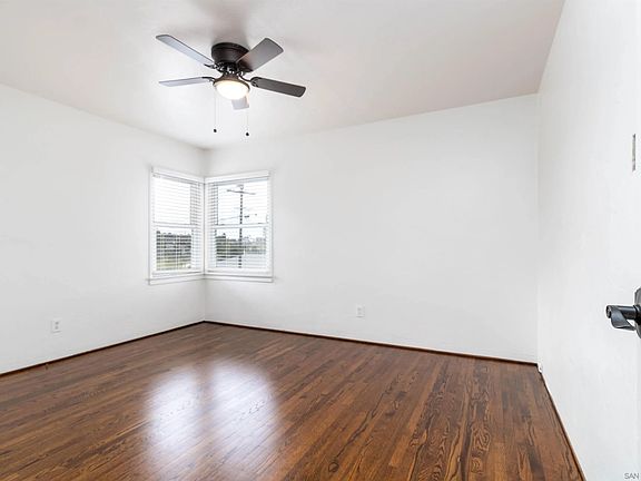 4th image of 627 60th St