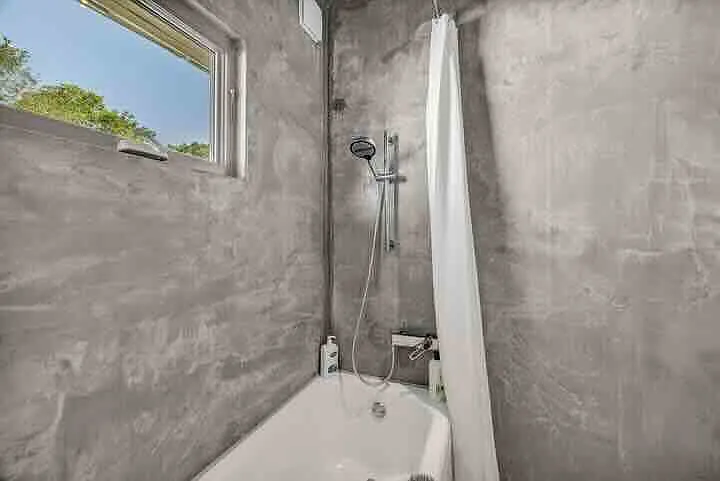 1439 E Admiral Blvd — Photo 21