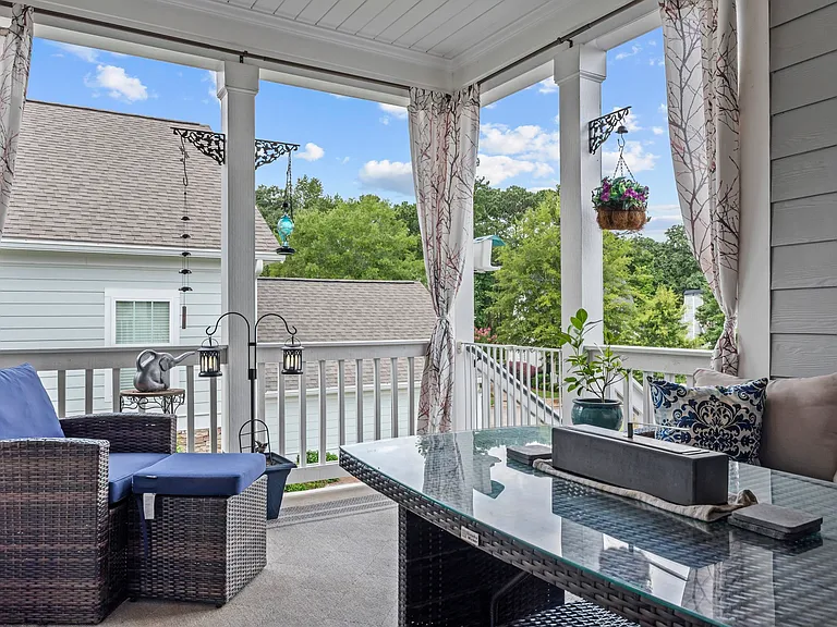 1540 Carriage Ridge Dr — Photo 25