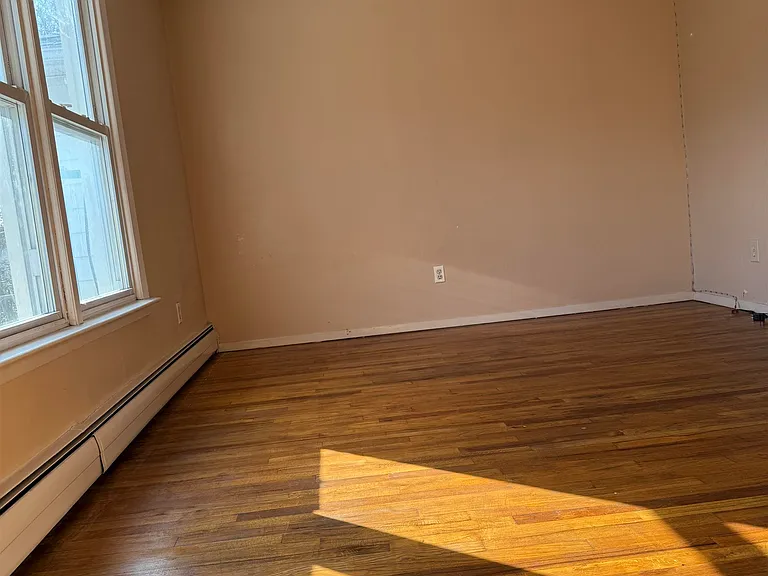 108 Evergreen St #2 — Photo 12