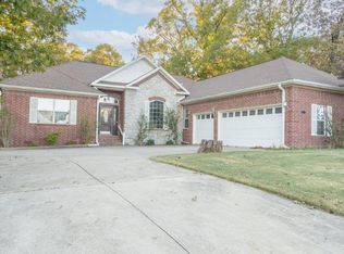 6 NE Harbour Dr, Bentonville, AR 72712