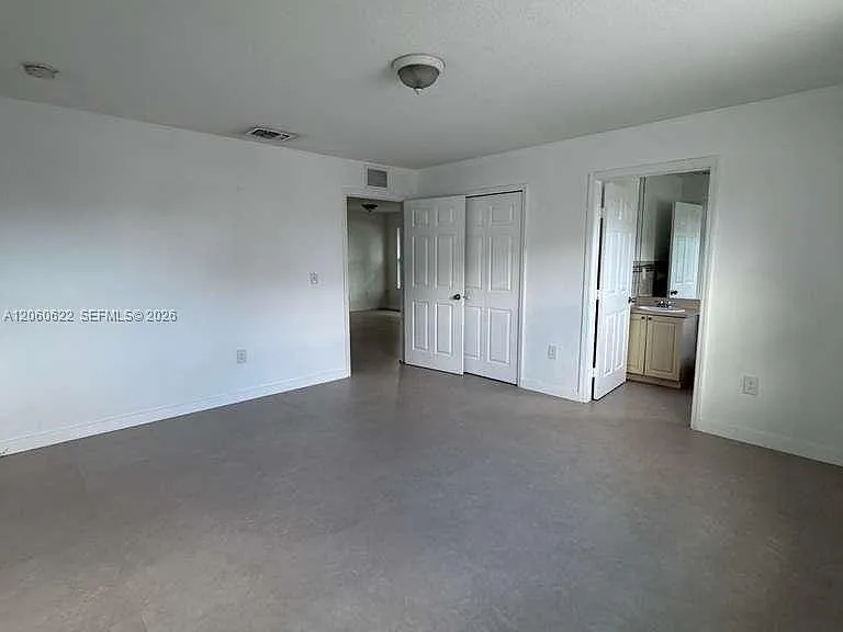10510 SW 172nd St — Photo 14