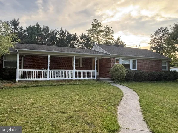 7416 Centre St, Sykesville, MD 21784