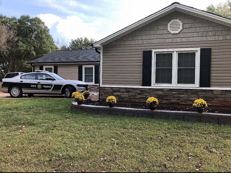 2nd image of 112 Little Forest Ln
