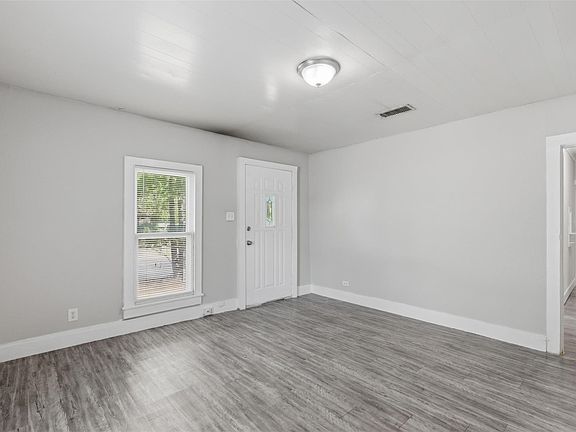 4th image of 4104 Gordon St