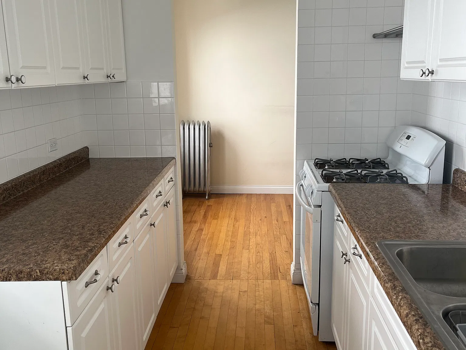 1 bed, $1,440 — Photo 1