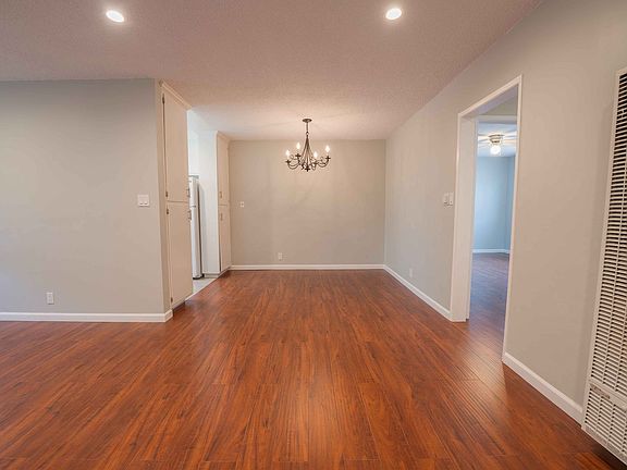 3rd image of 2015 S Holt Ave #5