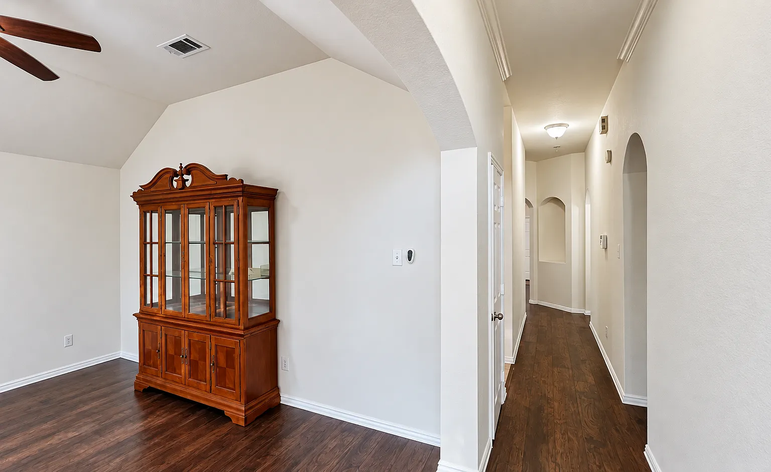 3 bed, 1681 sqft, $2,275 — Photo 4