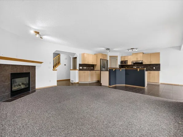 177 Royal Birch Ter NW, Calgary, AB T3G 5P2