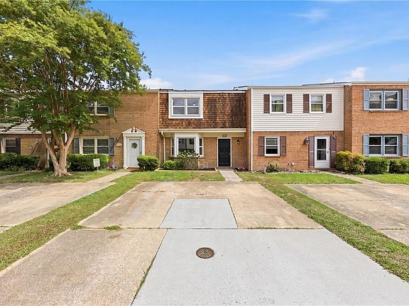 2nd image of 426 Longleaf Rd