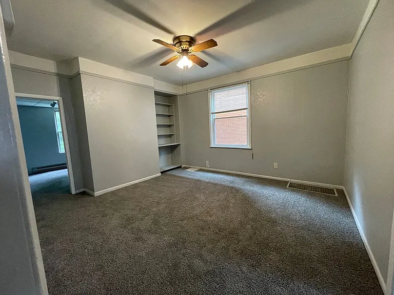 642 Forest Ave — Photo 5