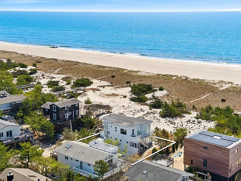 413B Dune Rd — Photo 25