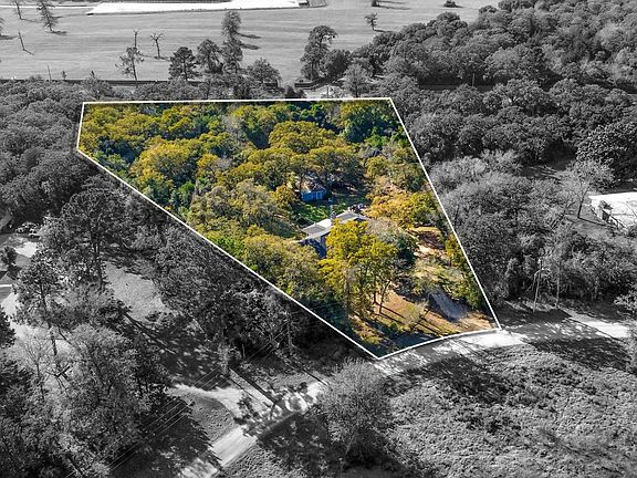 2nd image of 266 Planter Pointe