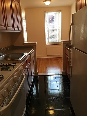 Rented by Kew Forest Realty Inc | media 15