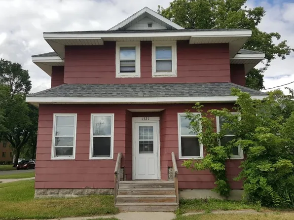 1321 8th Ave N, Fargo, ND
