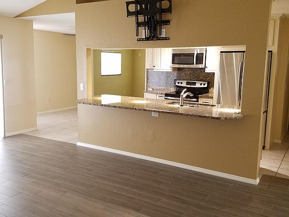 5th image of 9160 Big Star Ave