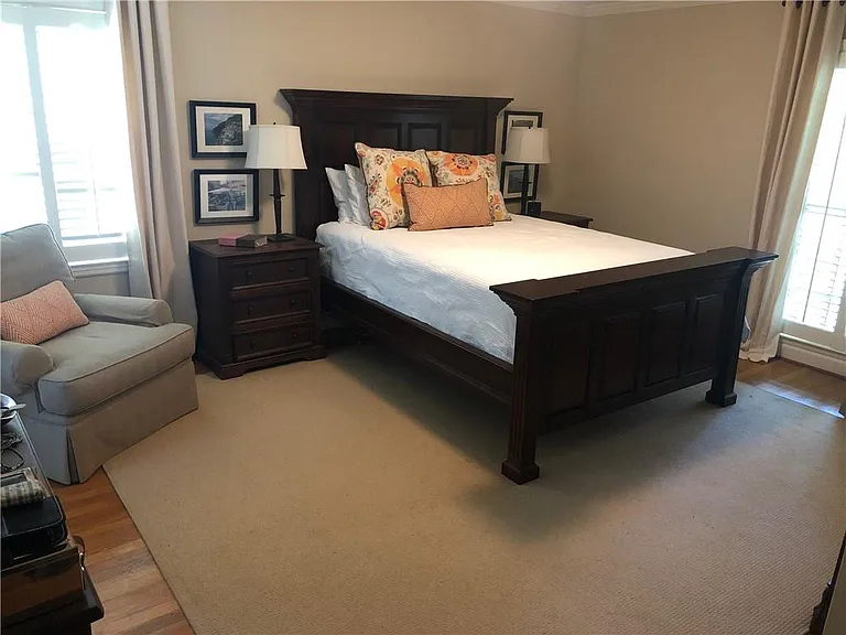 2823 Ridge Valley Rd NW — Photo 8