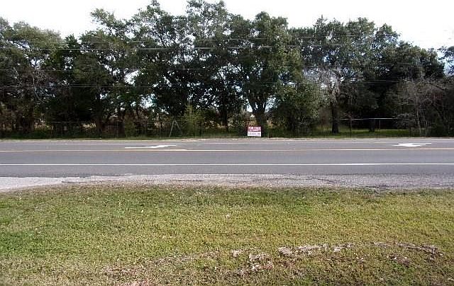1st image of 300 W Edgewood Dr