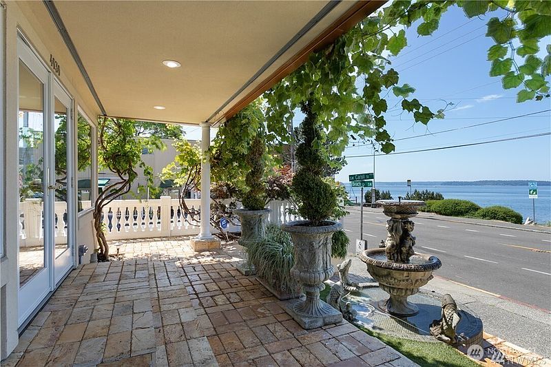 2nd image of 4030 Beach Drive SW