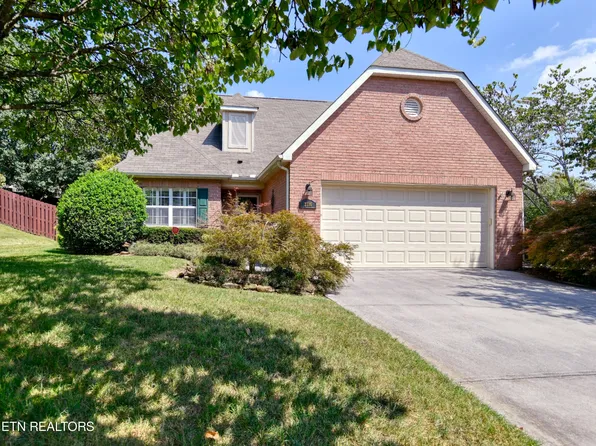 2716 Moss Creek Rd, Knoxville, TN 37912