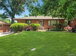 1129 Walker Ave, Saint Louis, MO 63138